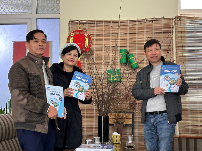 PGS.TS Cao Cự Giác chia sẻ về hành trình thầm lặng của đội ngũ biên soạn SGK