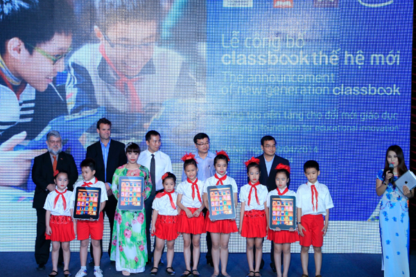 Lễ công bố "Clasbook thế hệ mới - Cùng tạo nền tảng cho đổi mới giáo dục"