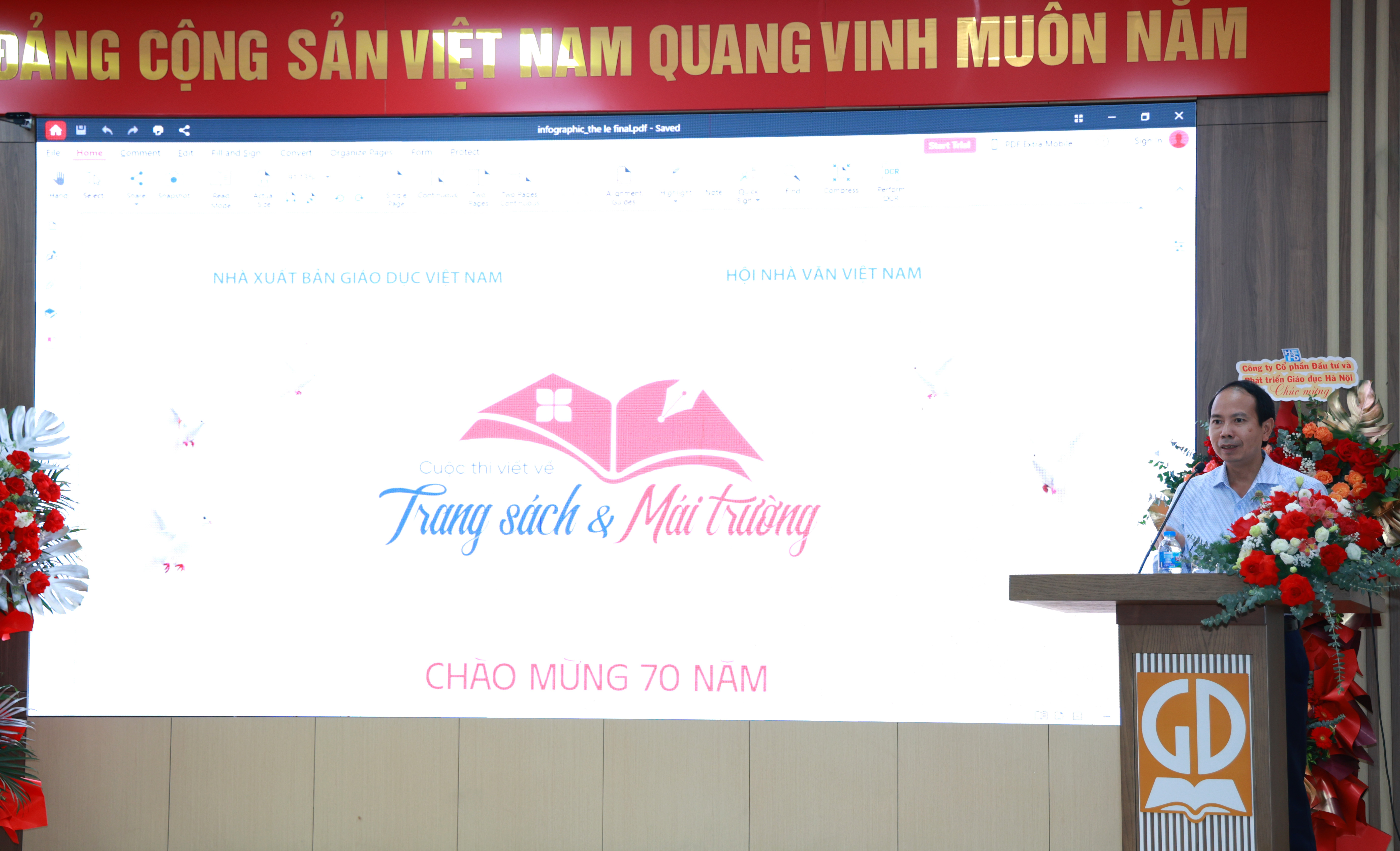 Góc nhìn văn hóa - Cuộc thi viết về Trang sách và Mái trường