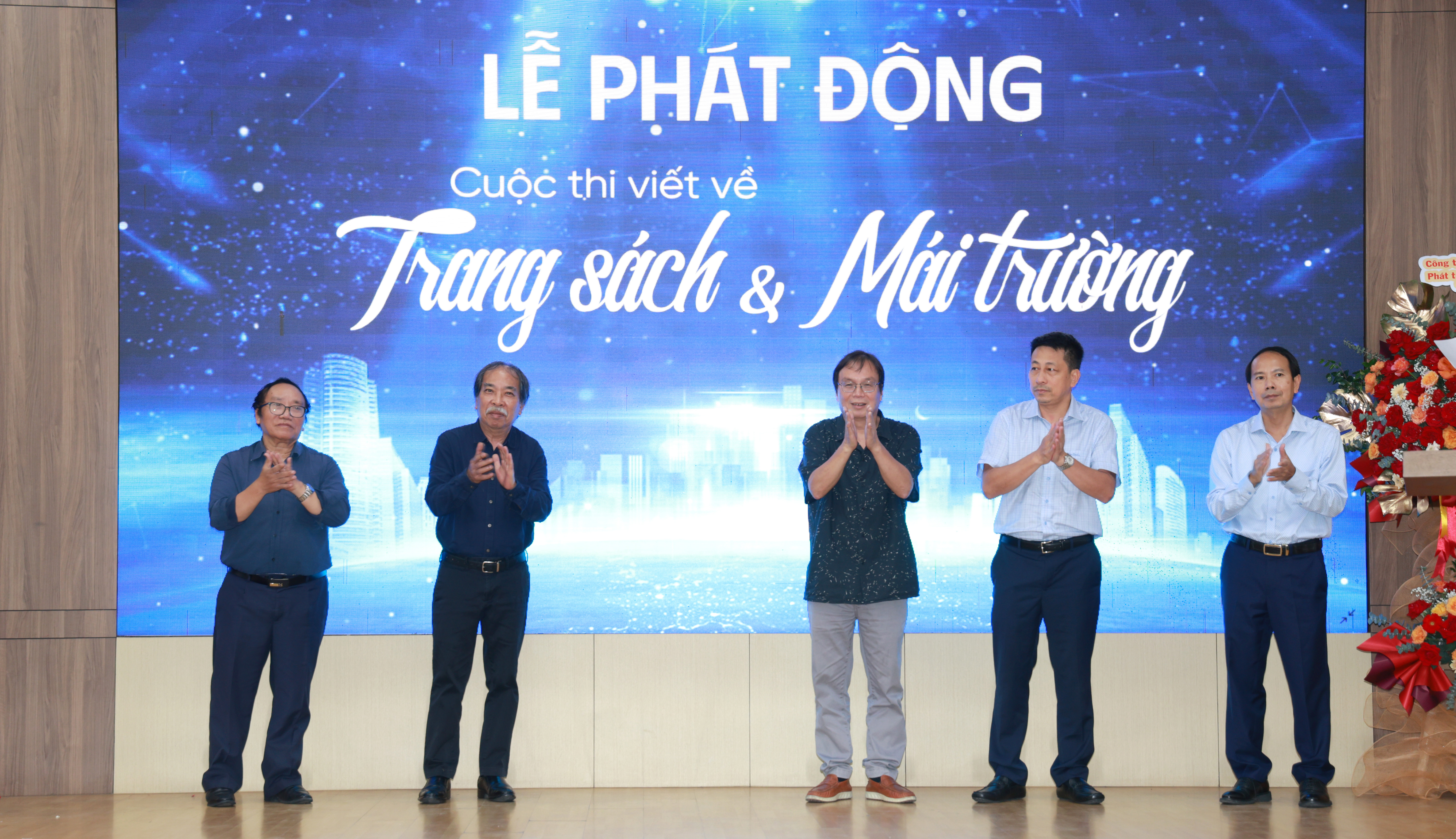 “Trang sách & Mái trường” – Hành trình đánh thức những ký ức đẹp về giáo dục Việt Nam