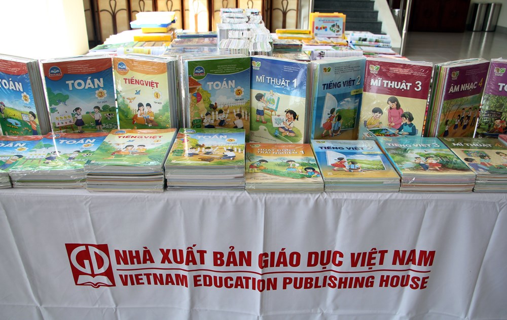 Biên soạn sách giáo khoa với hành trình khó khăn và ý nghĩa