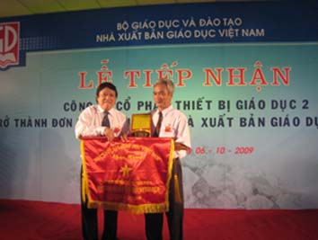 NXB Giáo dục Việt Nam tiếp nhận Công ty cổ phần thiết bị giáo dục 2