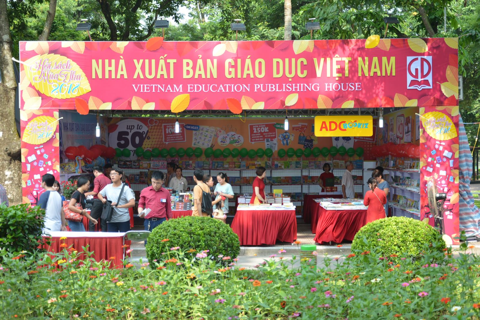 Nhà xuất bản Giáo dục Việt Nam tham gia Hội sách mùa thu 2018